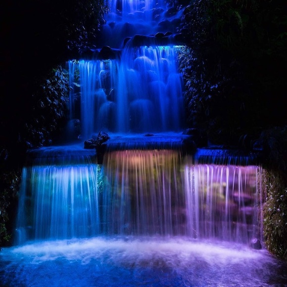 Anjon Color Changing Pond Spillway & Remote 36inch NEW IN BOX LED chewy - Picture 4 of 4